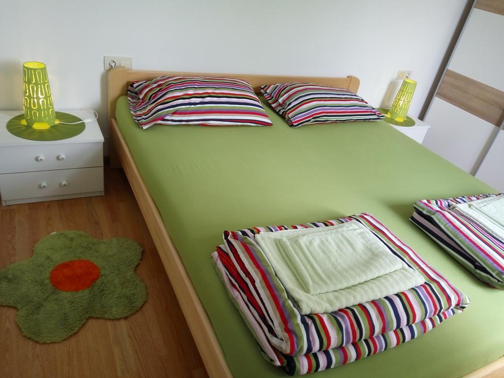 Apartment Asparagus Ровиньско село Экстерьер фото